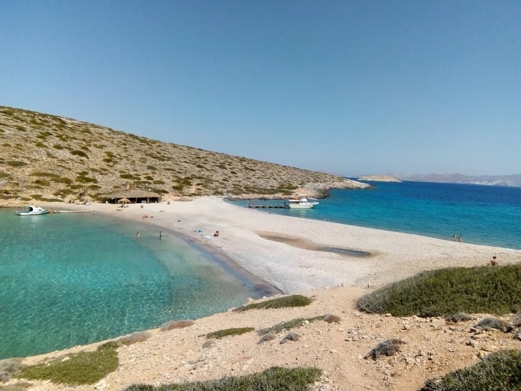 Μπαρ σε ακατοίκητο νησί αναζητά προσωπικό για την καλοκαιρινή σεζόν