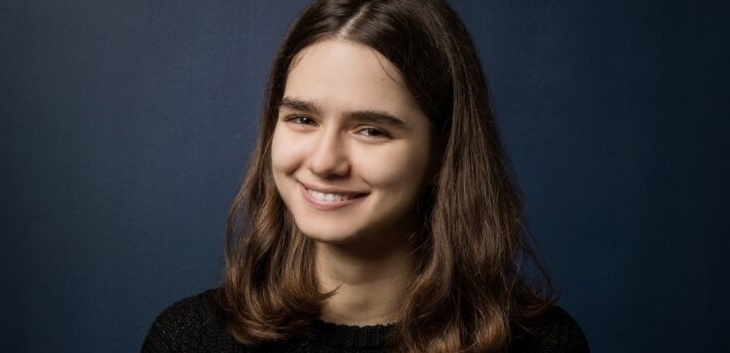 Η Ελληνίδα έφηβη Θεοδώρα Μιχαηλίδου κερδίζει πλήρη υποτροφία για σπουδές Μοριακής Ιατρικής στο Χάρβαρντ