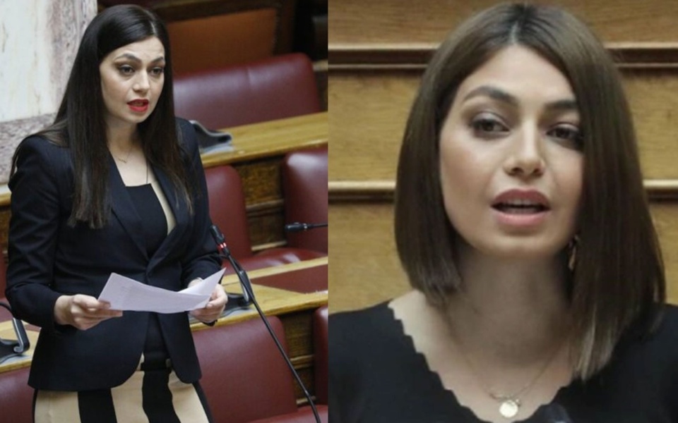 Η βουλευτής Μαρία Απατζίδη δέχεται ηλεκτρονική σεξουαλική παρενόχληση στο Facebook>