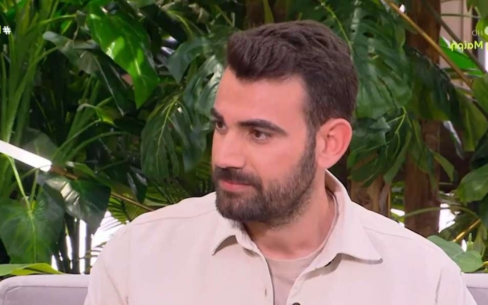 Ο ηθοποιός Νίκος Πολυδερόπουλος συζητά για τη δυσλεξία και τη διαφορετικότητα>