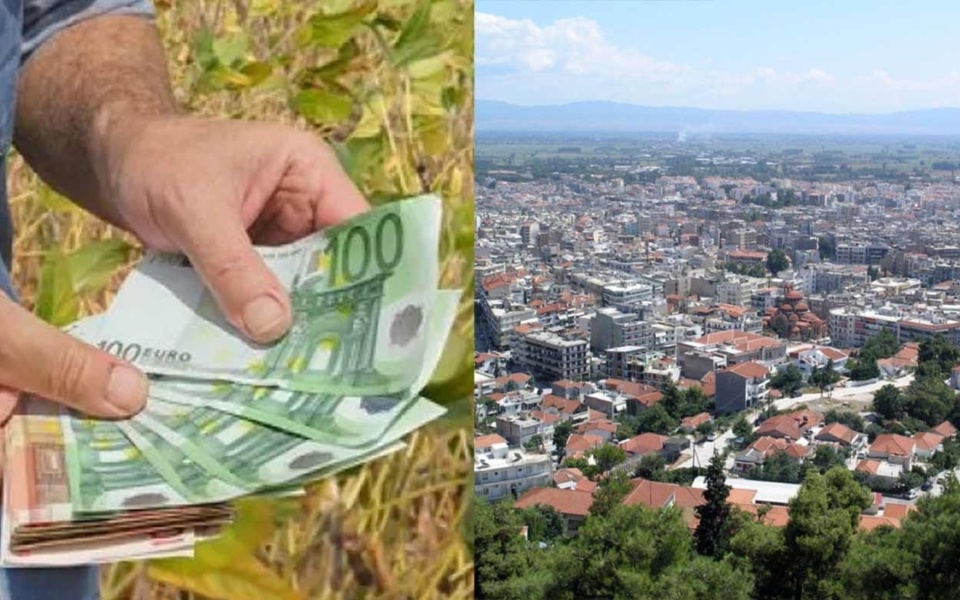 Άγνωστος άνδρας μοιράζει χρήματα σε περαστικούς στις Σέρρες, Ελλάδα>