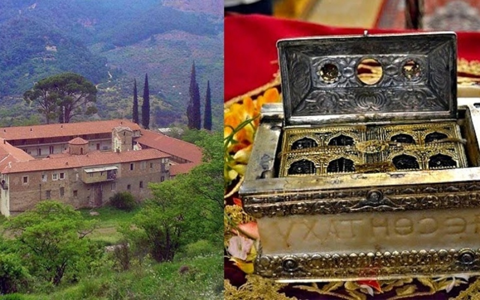 Ο Σταυρός, το Στέμμα και τα καρφιά στην Ιερά Μονή Αιγιαλείας   Orthodox Truth>