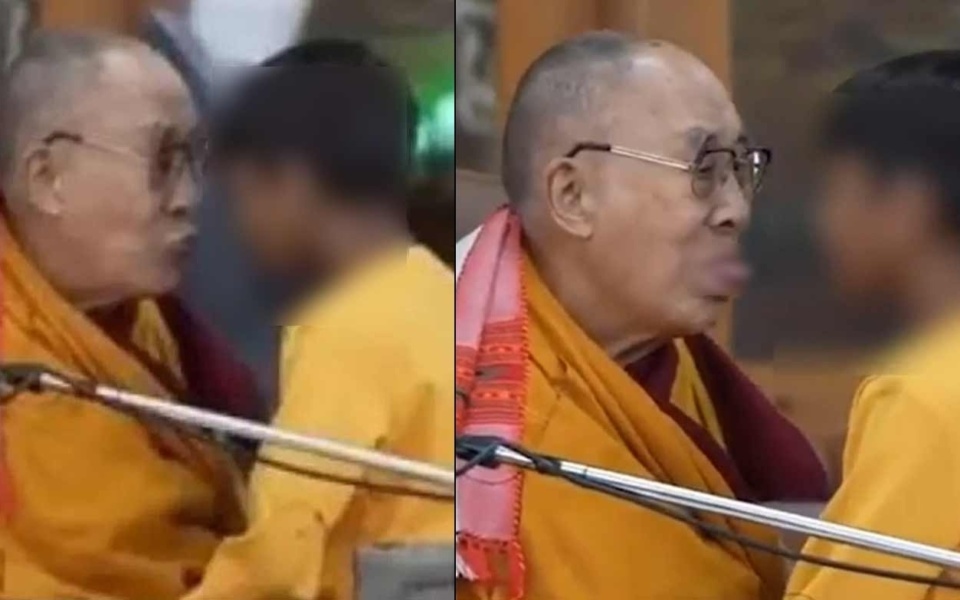 Έκδοση συγγνώμης: Ο Δαλάι Λάμα φιλάει ένα μικρό αγόρι στο στόμα και του ζητάει να «κουνήσει τη γλώσσα του»>