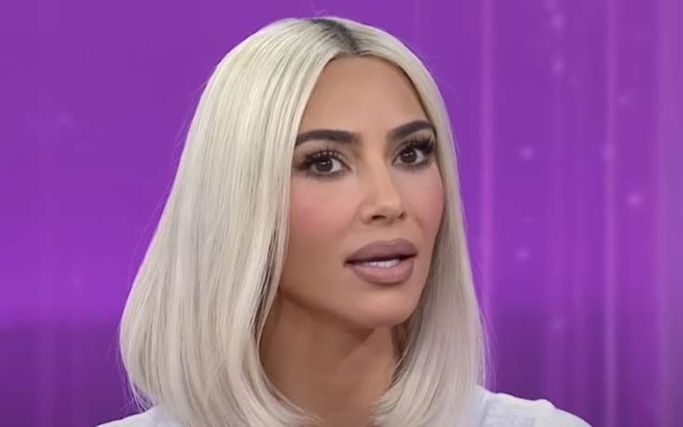 Η Kim Kardashian μοιράζεται εφηβικές φωτογραφίες στο Instagram | Μάθετε για τις μεταμορφώσεις της και τις ευχές για τα γενέθλιά της>