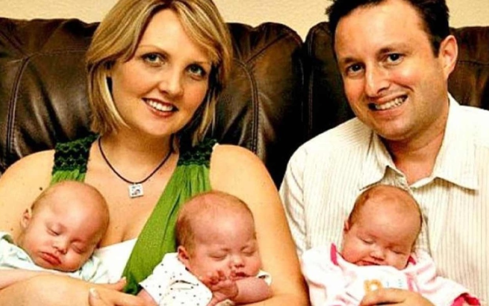 Η τραγική απώλεια της οικογένειας μετατράπηκε σε θαύμα: Μαμά έγκυος με τρίδυμα μετά την απώλεια και των 3 παιδιών σε τρομερό ατύχημα>