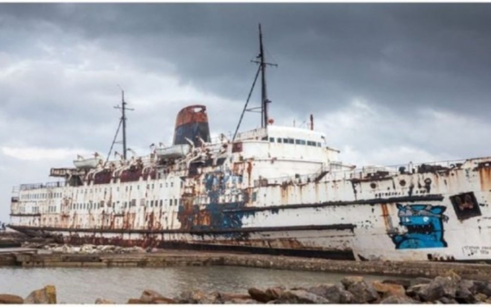 Μια εγκαταλελειμμένη χρονοκάψουλα από το 1979: Δείτε τη στοιχειωτική ομορφιά του πλοίου Duke of Lancaster>