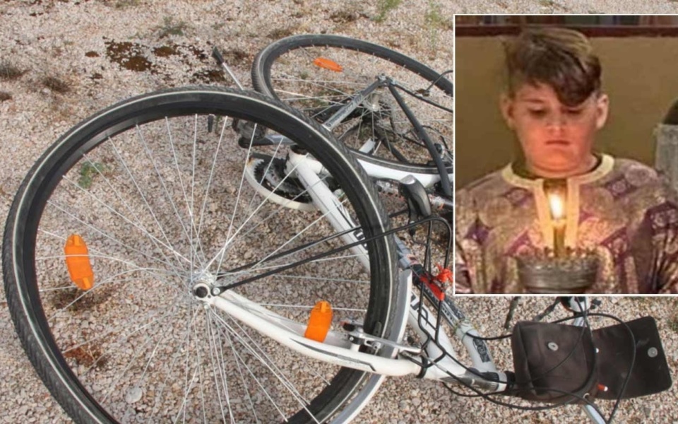 Μοναχοπαίδι της οικογένειας: Τραγικός θάνατος 14χρονου μετά από ατύχημα με ποδήλατο στο Αγρίνιο>