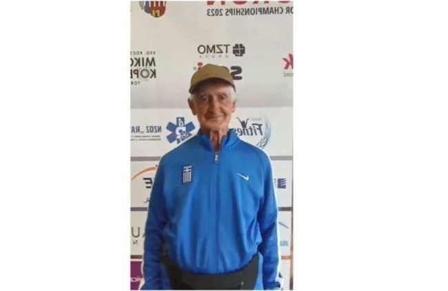 Ο 94χρονος Κώστας Χατζηεμμανουήλ κερδίζει 4 μετάλλια στο Παγκόσμιο Πρωτάθλημα κλειστού στίβου