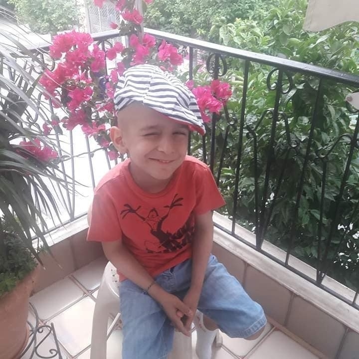 Ο 9χρονος Δημήτρης λαμβάνει υποστήριξη στη μάχη με τον καρκίνο