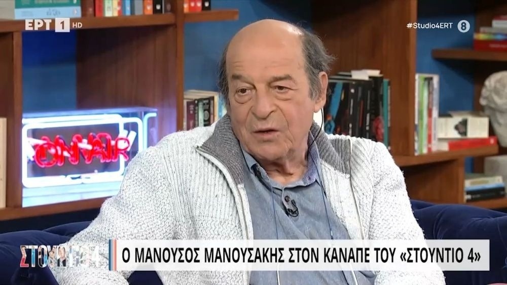 Ο Μανούσος Μανουσάκης για τους αγώνες του στην τηλεοπτική βιομηχανία και την υπεράσπιση των Τσιγγάνων