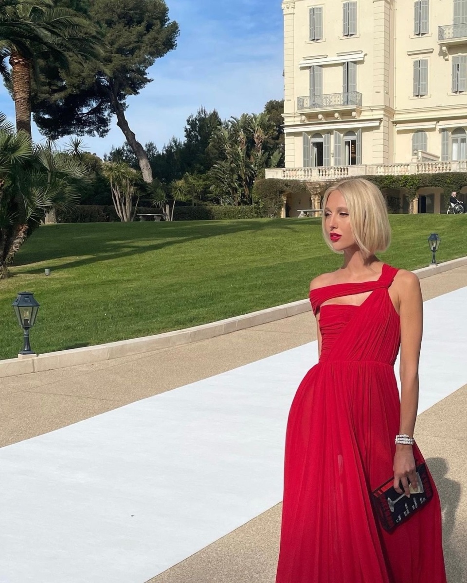 Το κόκκινο Dior φόρεμα της Maria Olympia στο γάμο της Sofia Richie