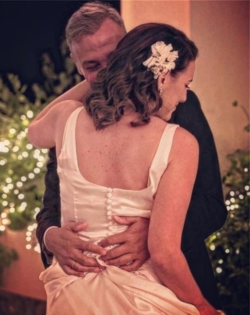 Αδημοσίευτη φωτογραφία γάμου: Η Όλγα Κεφαλογιάννη και ο Μίνως Μάτσας γιορτάζουν τη 2η επέτειο