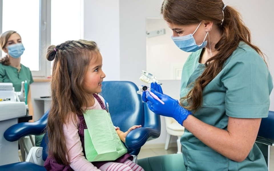 40 ευρώ ανά παιδί για οδοντιατρικό έλεγχο: Επιλεξιμότητα, αίτηση και διαδικασία>