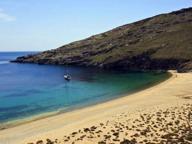 Δείτε τη Σέριφο: Το μυστικό νησιωτικό διαμάντι της Ελλάδας για αξέχαστες οικονομικές διακοπές