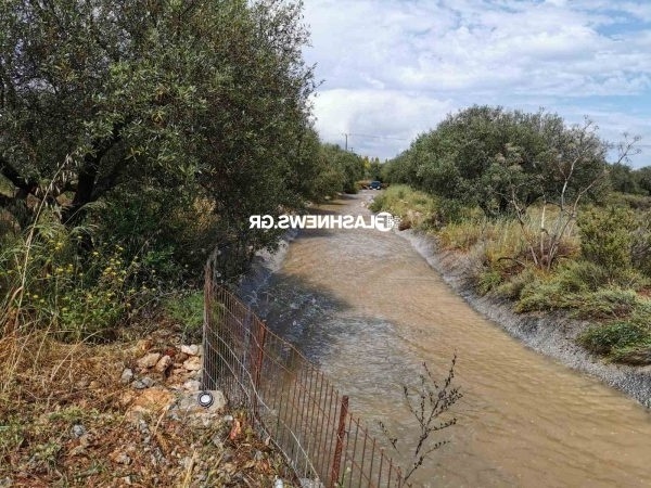 Δόκιμος αστυνομικός παρασύρθηκε από χείμαρρο στο αεροδρόμιο Χανίων