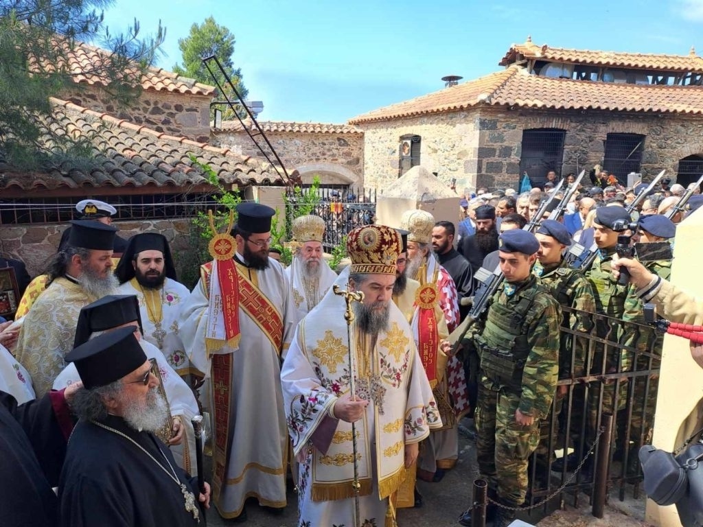 Ετήσια ένδοξη γιορτή: Ο Ταξιάρχης Μανταμάδου προσκύνησε – Πρακτορείο Ειδήσεων Ορθοδοξία