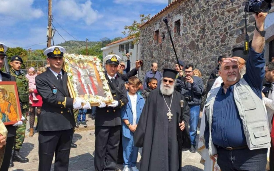 Ετήσια ένδοξη γιορτή: Ο Ταξιάρχης Μανταμάδου προσκύνησε – Πρακτορείο Ειδήσεων Ορθοδοξία>