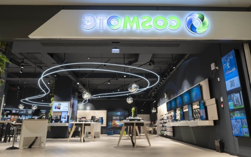 COSMOTE: Ψηφιακός μετασχηματισμός και αναβαθμισμένα καταστήματα>