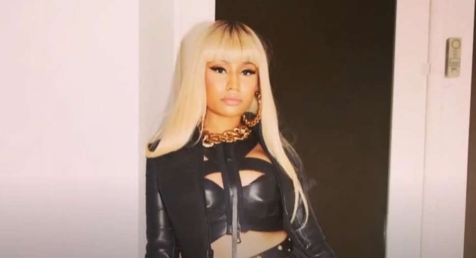 Η Nicki Minaj μπλοκάρεται από τους θαυμαστές της: Backlash Over Viral μη κολακευτικό πορτρέτο στο Twitter