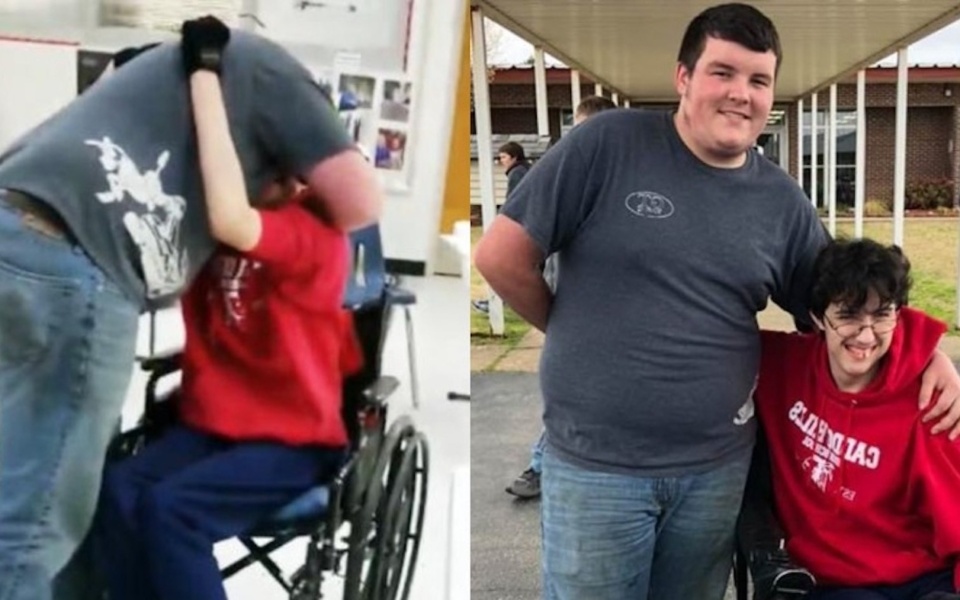 Η συγκινητική χειρονομία του 17χρονου: Δωρίζει ηλεκτρικό αναπηρικό αμαξίδιο στον καλύτερο φίλο>