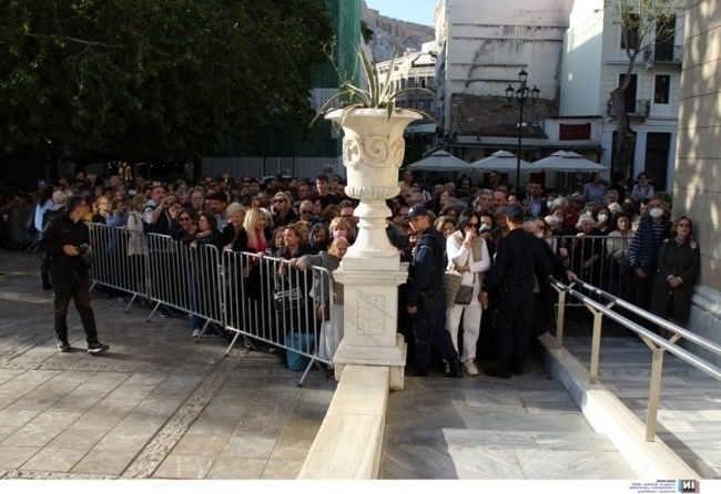 Λαμπρή υποδοχή της εικόνας της Παναγίας ‘Άξιον Εστί’ στην Αθήνα