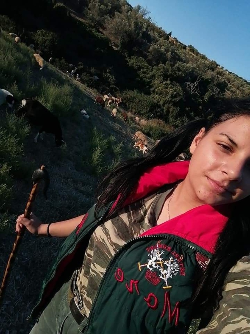Maria Retsa: Εμπνευσμένος 20χρονος αγρότης που βόσκει 100 πρόβατα και κατσίκια στην Εύβοια