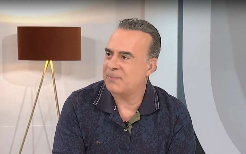 Ο Φώτης Σεργουλόπουλος απευθύνει έκκληση στη νέα κυβέρνηση για οικογενειακή ισότητα>