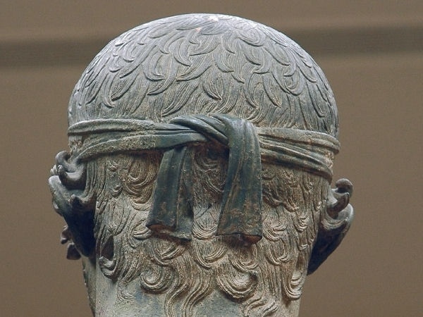 Σαγηνευτικά μάτια του Hneochos: Αρχαία ελληνική τέχνη και μαεστρία