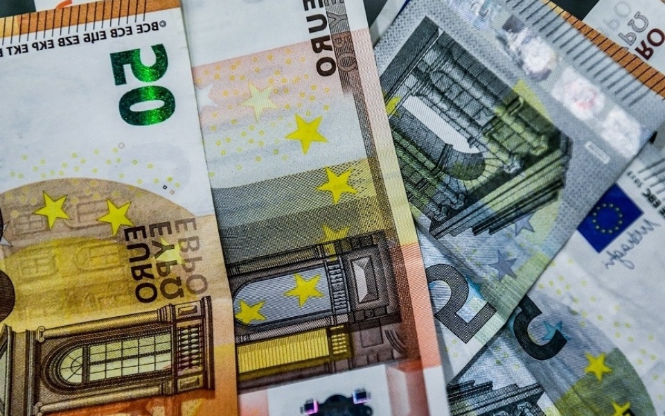 Το υπουργείο Εργασίας ερευνά δικαιούχους «μαϊμού» που λαμβάνουν επιδόματα>