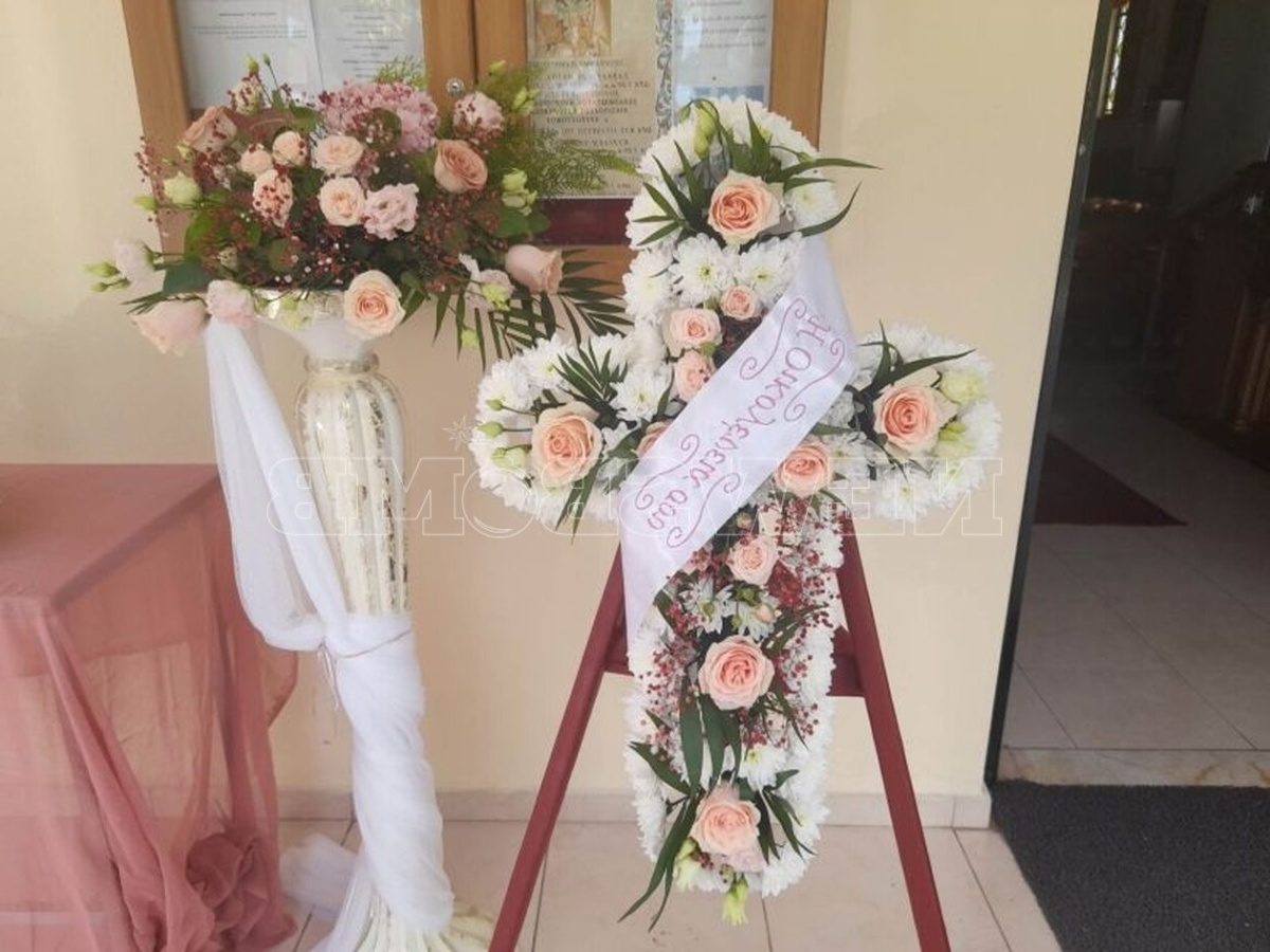 Τραγική κηδεία στην Άρτα: Θρήνος για την απώλεια ενός άτυχου βρέφους