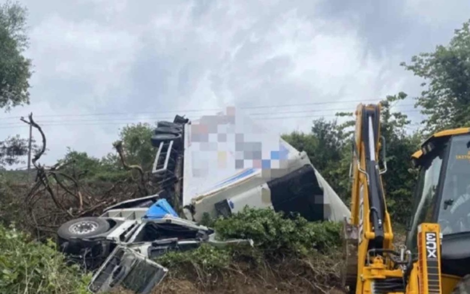 Τραγικό ατύχημα: 54χρονος οδηγός σκοτώθηκε σε δυστύχημα με φορτηγό στην Αιτωλοακαρνανία>