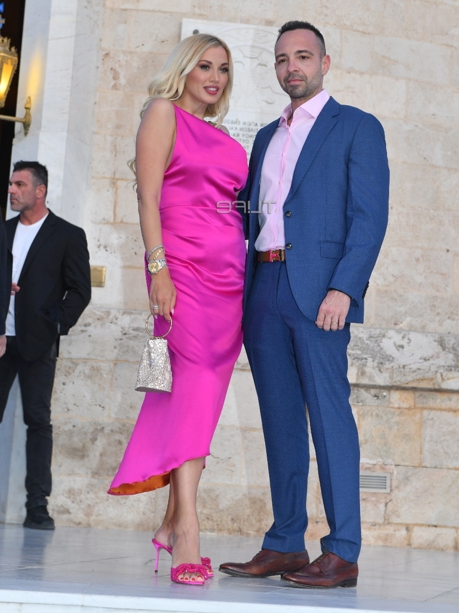 Χαρούμενη Ένωση: Ο Νίκος Οικονομόπουλος παντρεύεται τον γιο της Ιωάννας Σιαμπάνη & του Τζίμη Σταθοκωστόπουλου
