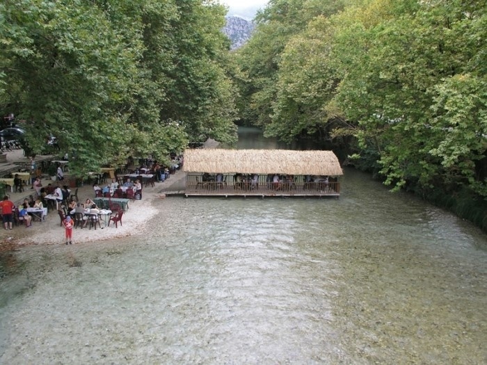 Δείτε τη Γλυκή Θεσπρωτία: Ένα ελληνικό στολίδι του Ρίβερσαϊντ