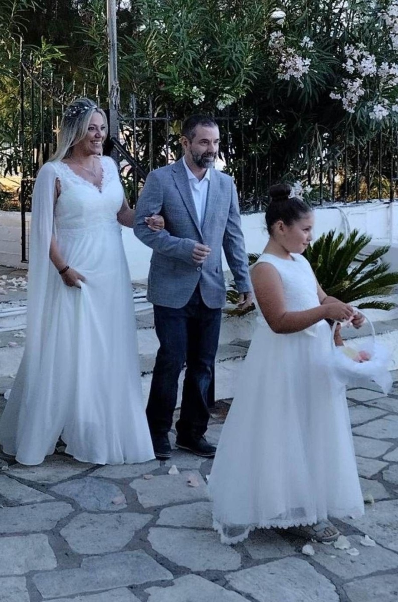 «Δημήτρης Κοντολάζος: Ο απών πατέρας στο γάμο της κόρης του | Espresso»