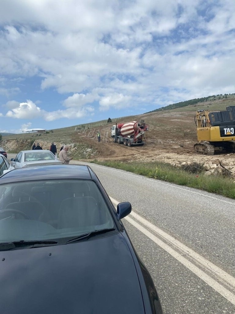 Ένταση και βία στα Καλάμια Κοζάνης: Διαμαρτυρίες για τα φωτοβολταϊκά πάνελ