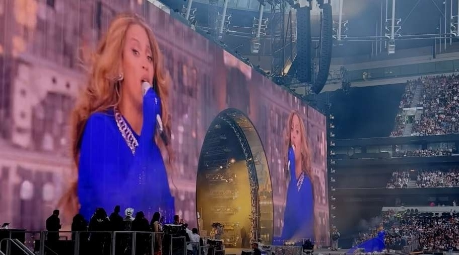 Η Beyoncé τιμά την Tina Turner: Ζωντανή εκτέλεση του «River Deep, Mountain High»