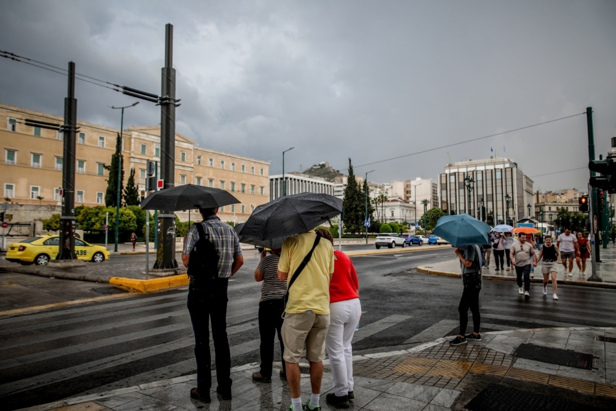 Καλοκαιρινά Χριστούγεννα: Προετοιμαστείτε για έντονες καταιγίδες και χαλάζι – Πού θα χτυπήσουν