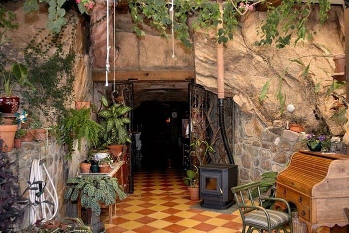 Μαγευτικό σπίτι σπηλιάς: Αποκαλύπτοντας το εξαιρετικό εσωτερικό