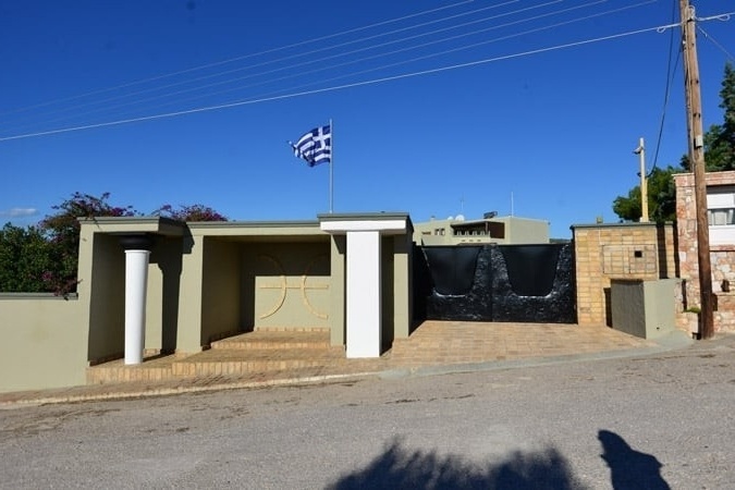 Νότης Σφακιανάκης: Η ζωή μετά τον χωρισμό στο μεγαλειώδες σπίτι Του
