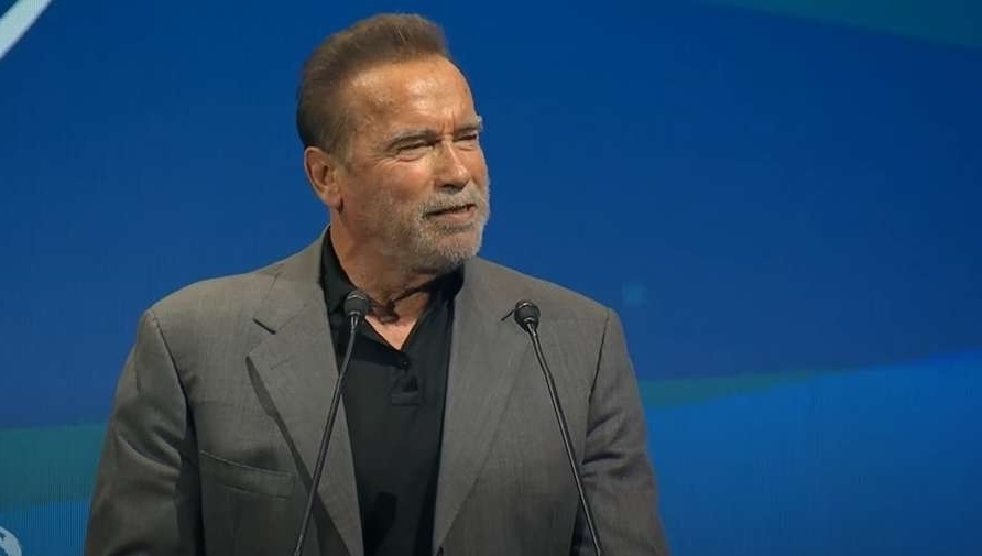 Ο αγώνας του Arnold Schwarzenegger κατά της κλιματικής αλλαγής: Επαναπροσδιορίζοντας την επικοινωνία και οικοδομώντας μια νέα οικολογία