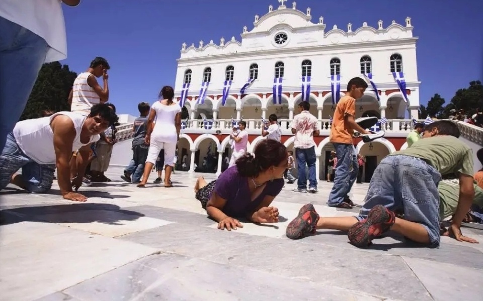 Παναγία της Τήνου: Δείτε τη Θαυματουργή Εικόνα και το Ναό>