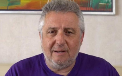 Στάθης Παναγιωτόπουλος: Πώληση συλλογής δίσκων εν μέσω οικονομικής δυσχέρειας>