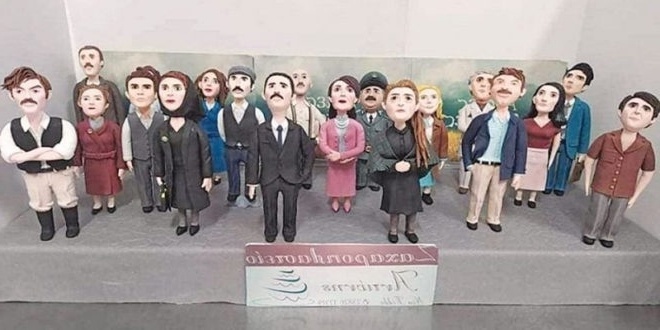 Sugar Paste Dolls: Παραδοσιακή ενδυματολογία από το ζαχαροπλαστείο Νέας Πέλλας