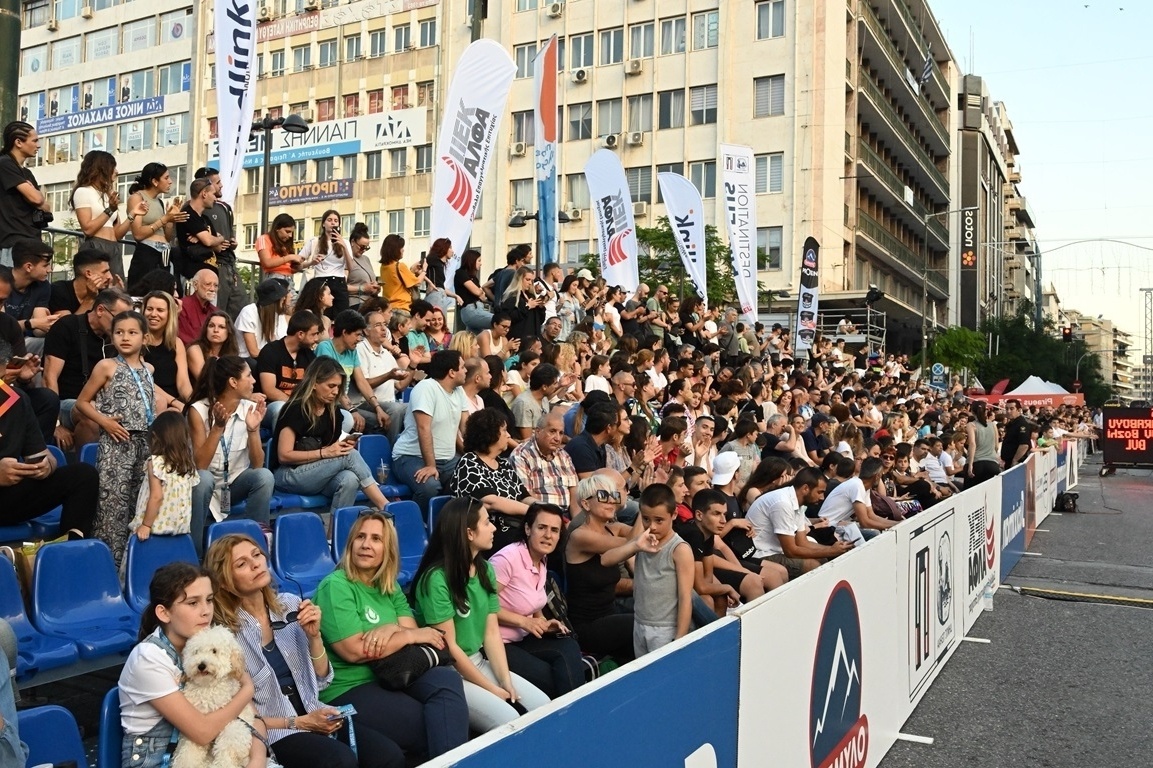 Το θεαματικό άλμα του Μίλτου Τεντόγλου στα 8μ.24 στο Piraeus Street Event