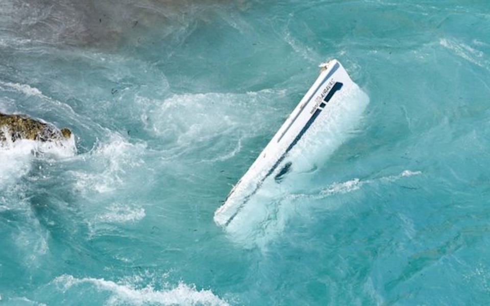 Τραγωδία ναυαγίου: 59 νεκροί, 750 επιβαίνοντες – Αναμένεται αύξηση των απωλειών>
