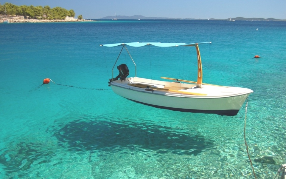 Φεύγοντας από την Αθήνα για ένα ελληνικό νησί: Τα πλεονεκτήματα και τα μειονεκτήματα της νησιωτικής ζωής στη Σύρο>