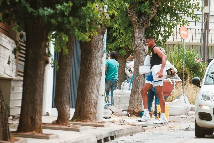 Γιάννης Αντετοκούνμπο: Νέο σπίτι στο Ψυχικό και ακμάζουσες επενδύσεις