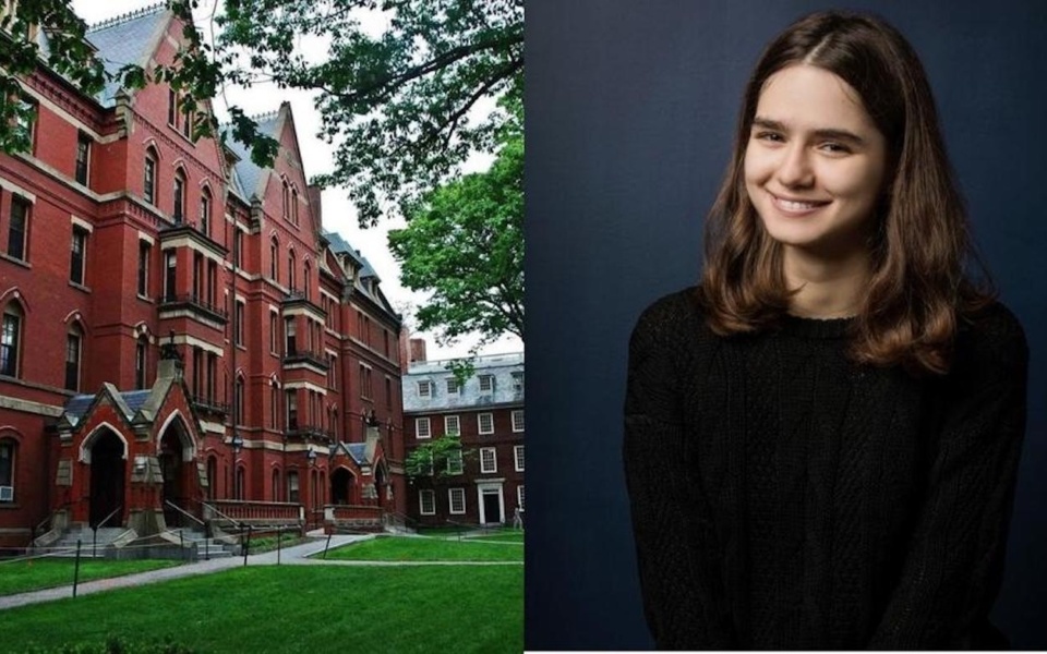Η 18χρονη Θεοδώρα Μιχαηλίδου: Εκπληρώνει το όνειρό της στο Χάρβαρντ – Σπουδάζει Μοριακή Ιατρική με πλήρη υποτροφία>