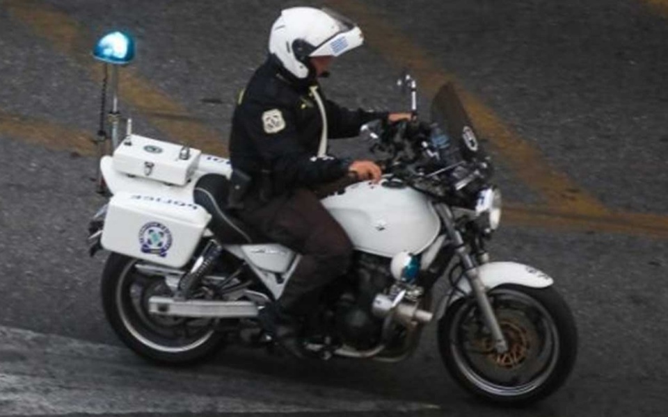 Η ομάδα IS και οι αντιδράσεις των αστυνομικών: Ενίσχυση της επιβολής κατά των παραβατών οδηγών>
