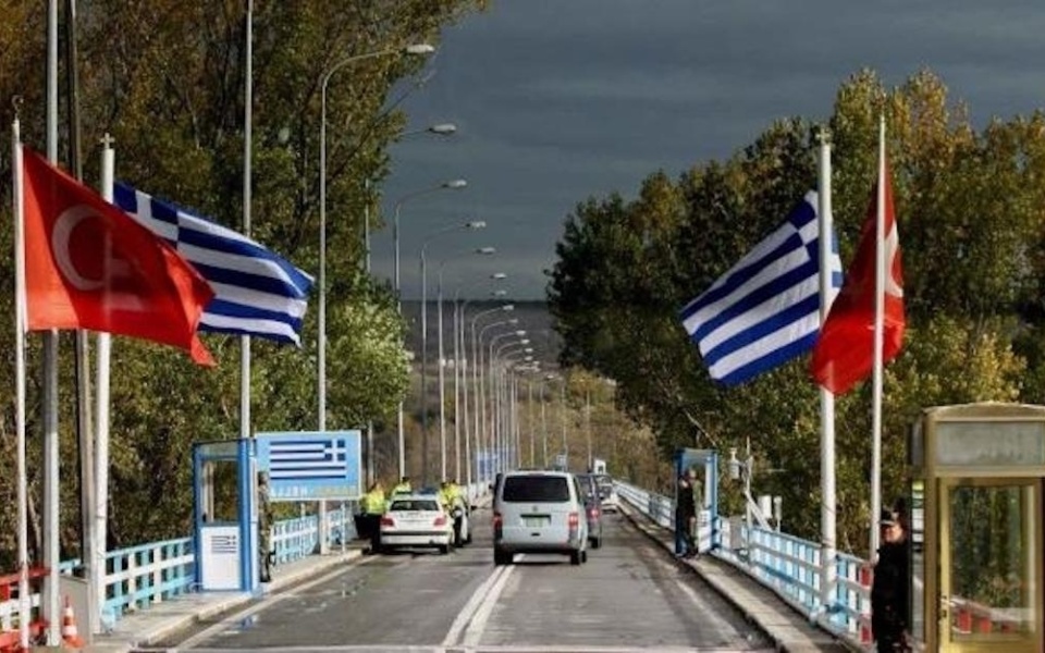 Κρίσιμη κατάσταση: Τούρκος χτυπά Έλληνα πολίτη στο τελωνείο των Κήπων>